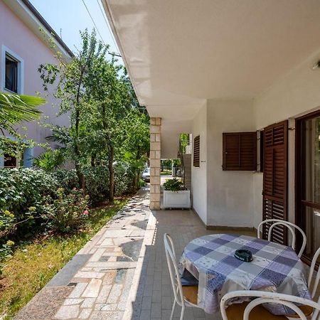 Apartmani Lido Basanija Bagian luar foto