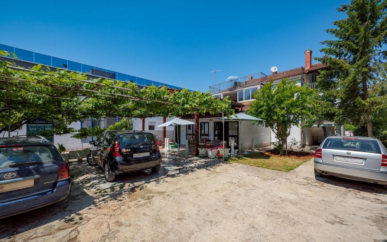 Apartmani Lido Basanija Bagian luar foto