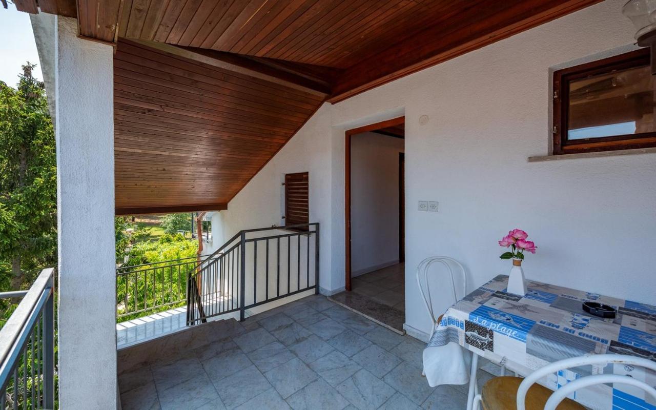 Apartmani Lido Basanija Bagian luar foto