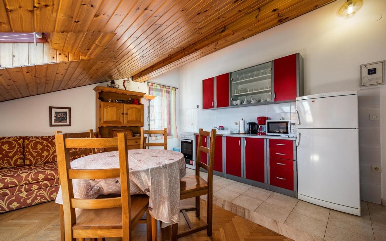 Apartmani Lido Basanija Bagian luar foto