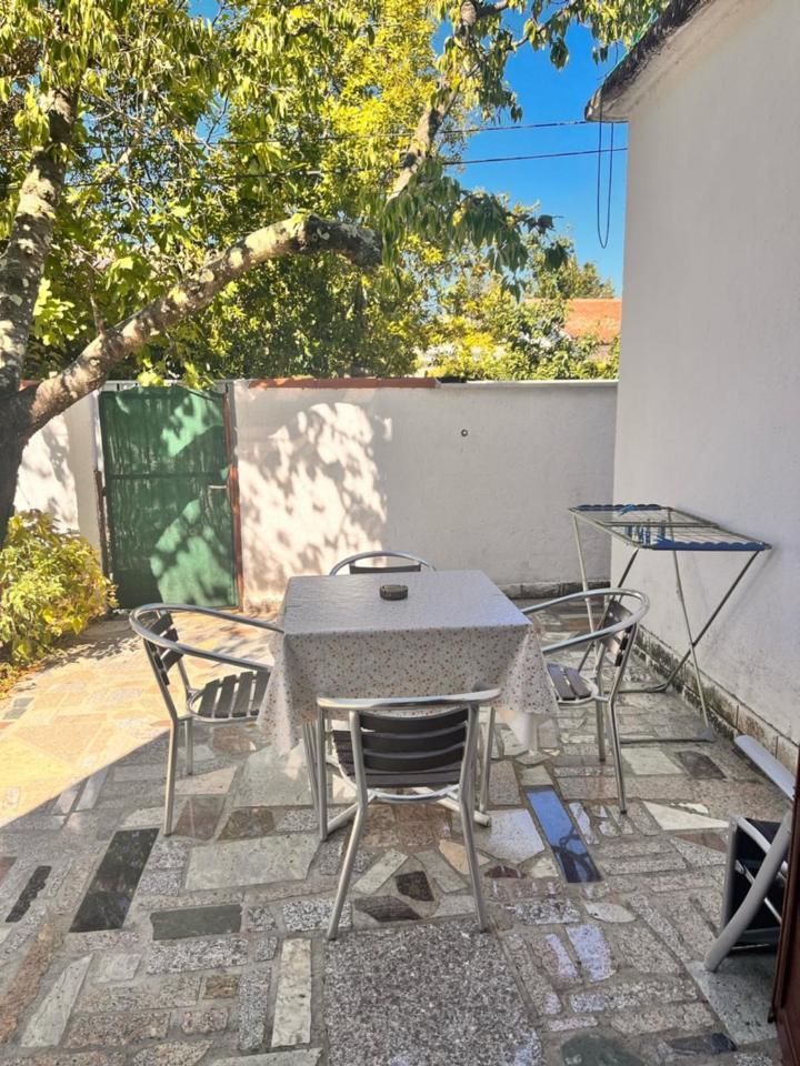 Apartmani Lido Basanija Bagian luar foto
